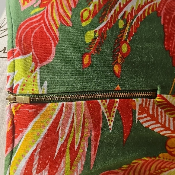 Crown & Ivy Tropical Print Dress, Peasant Sleeve,  Excellent Condition, Size S - Picture 8 of 17